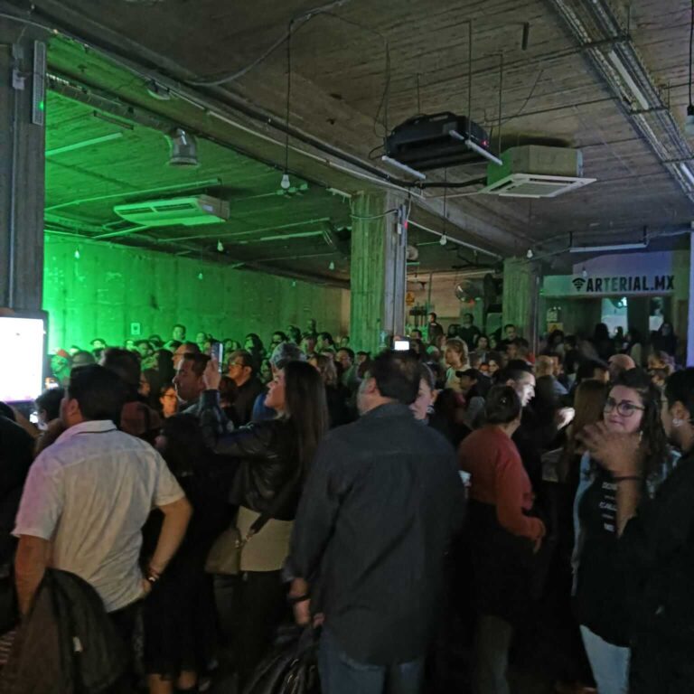 bajocircuito 2-tinified